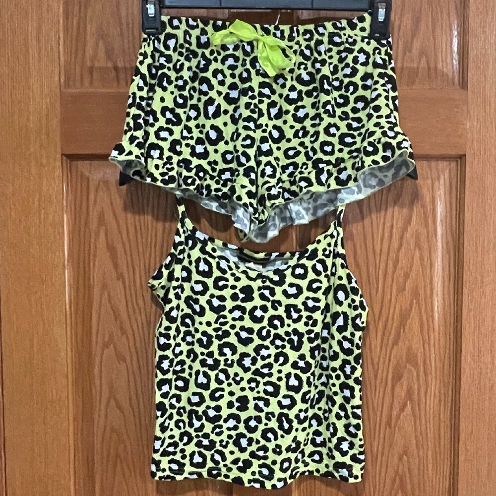 2 Pc. NOT A MORNING PERSON Women's M PJs Pajamas Sleepwear Leopard Sleeveless